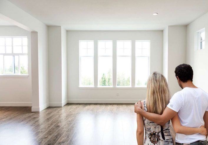 A young couple is receiving the long waited for new house. The has come to do some property defect management, this article could offer an helping hand!